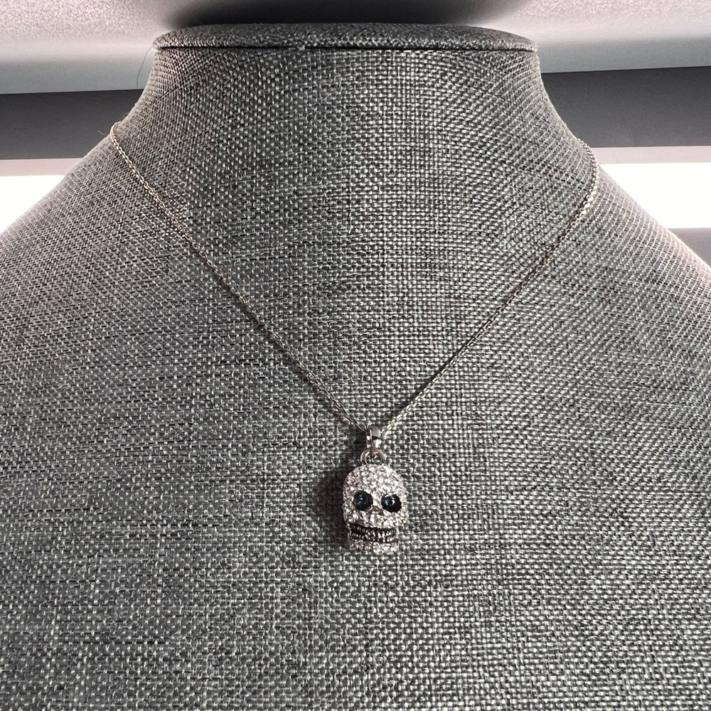 Glamorous Silver Skull Necklace with cubic zirconia crystals